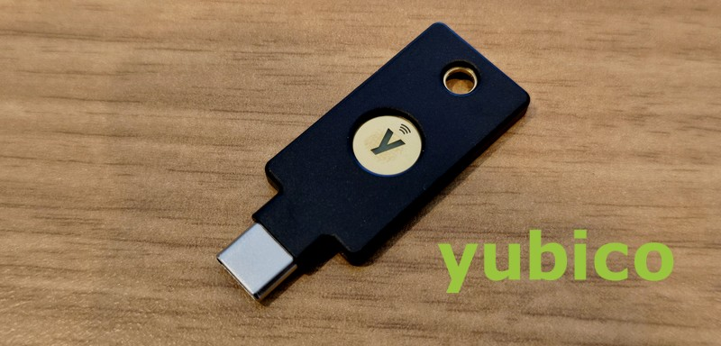 Llave de seguridad física YubiKey